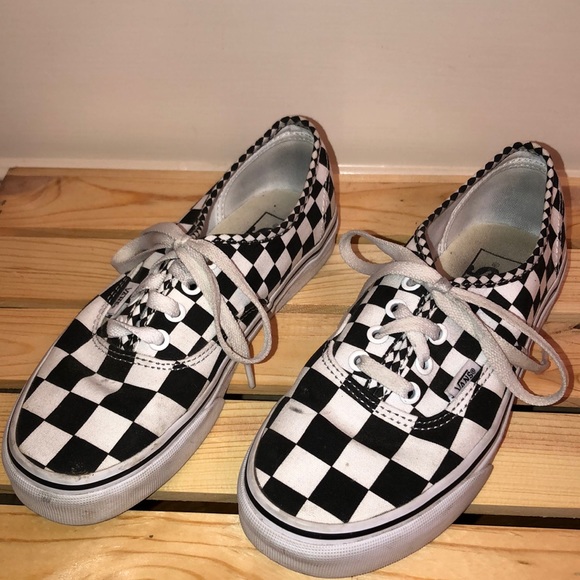 CHECKERED VANS ~ unique - Picture 3 of 4